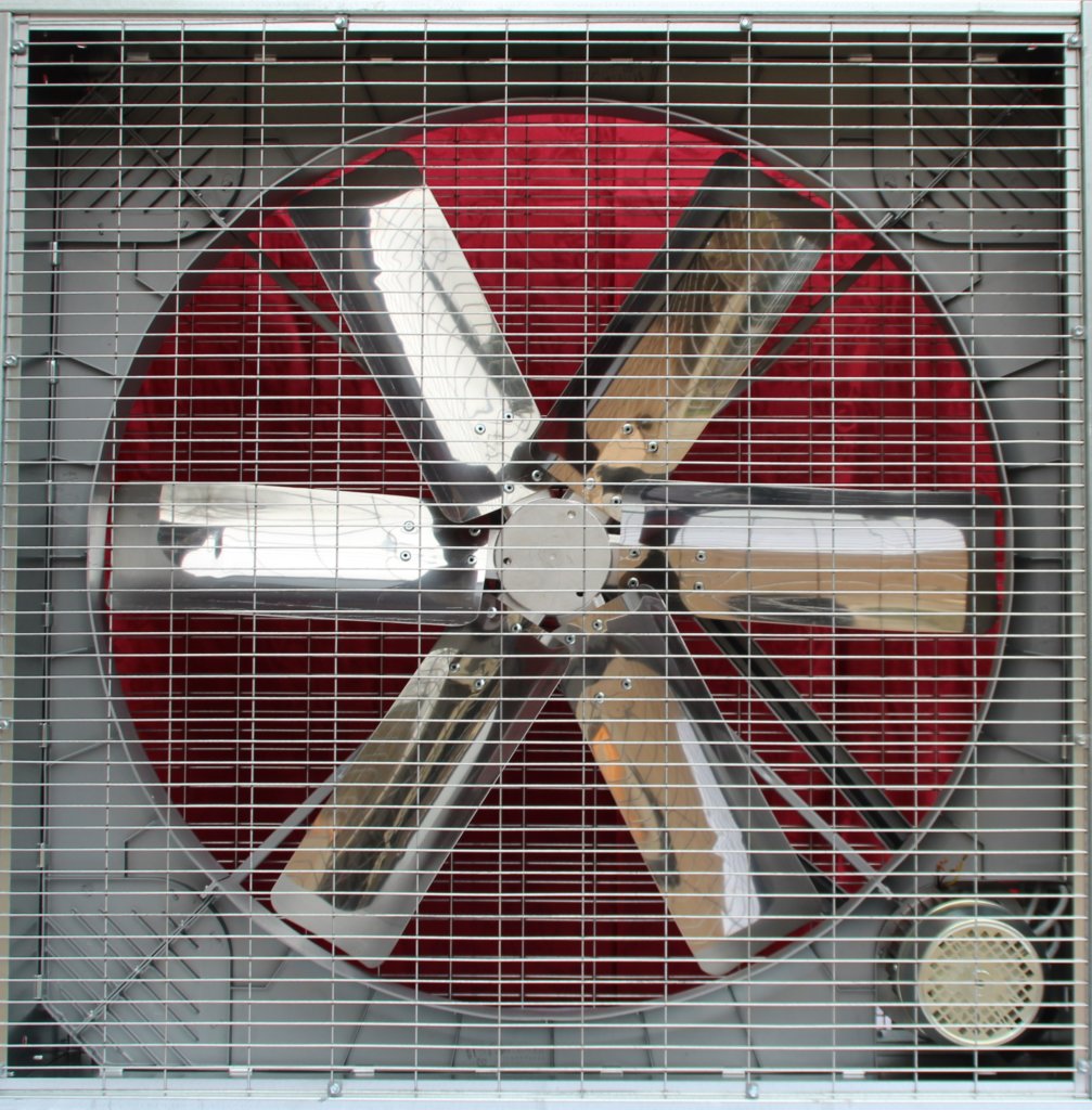 Ventilatoren Bringen Bewegung In Den Stall Optimale Stallbel ftung ventilatoren-bringen-bewegung-in-den-stall-optimale-stallbel-ftung